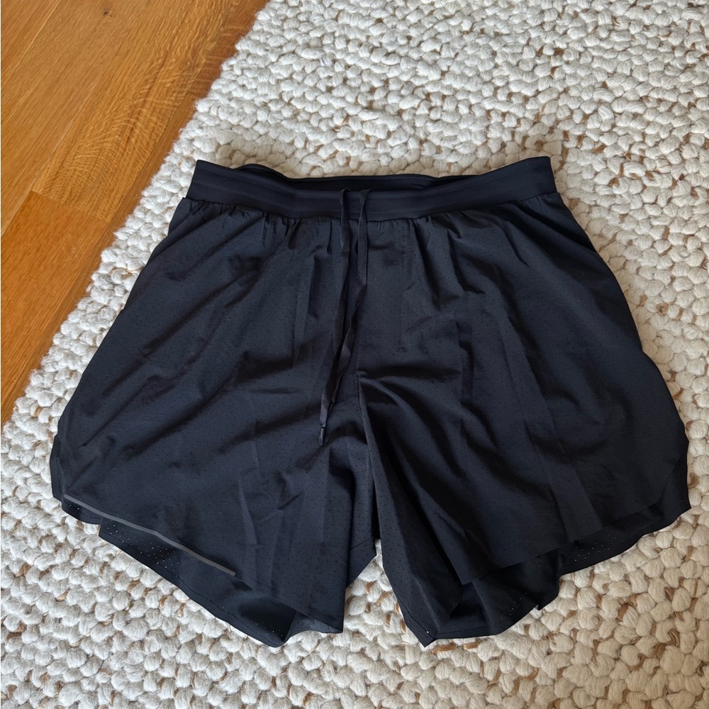 Lululemon Men’s Fast & Free Long Lined Running Shorts 5” - Size Medium